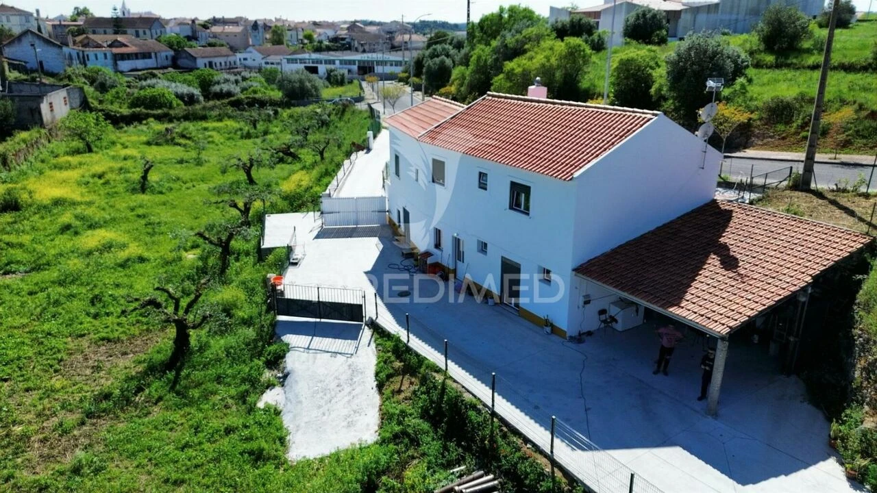 Moradia T5 para Venda em Alcanena e Vila Moreira Foto 15