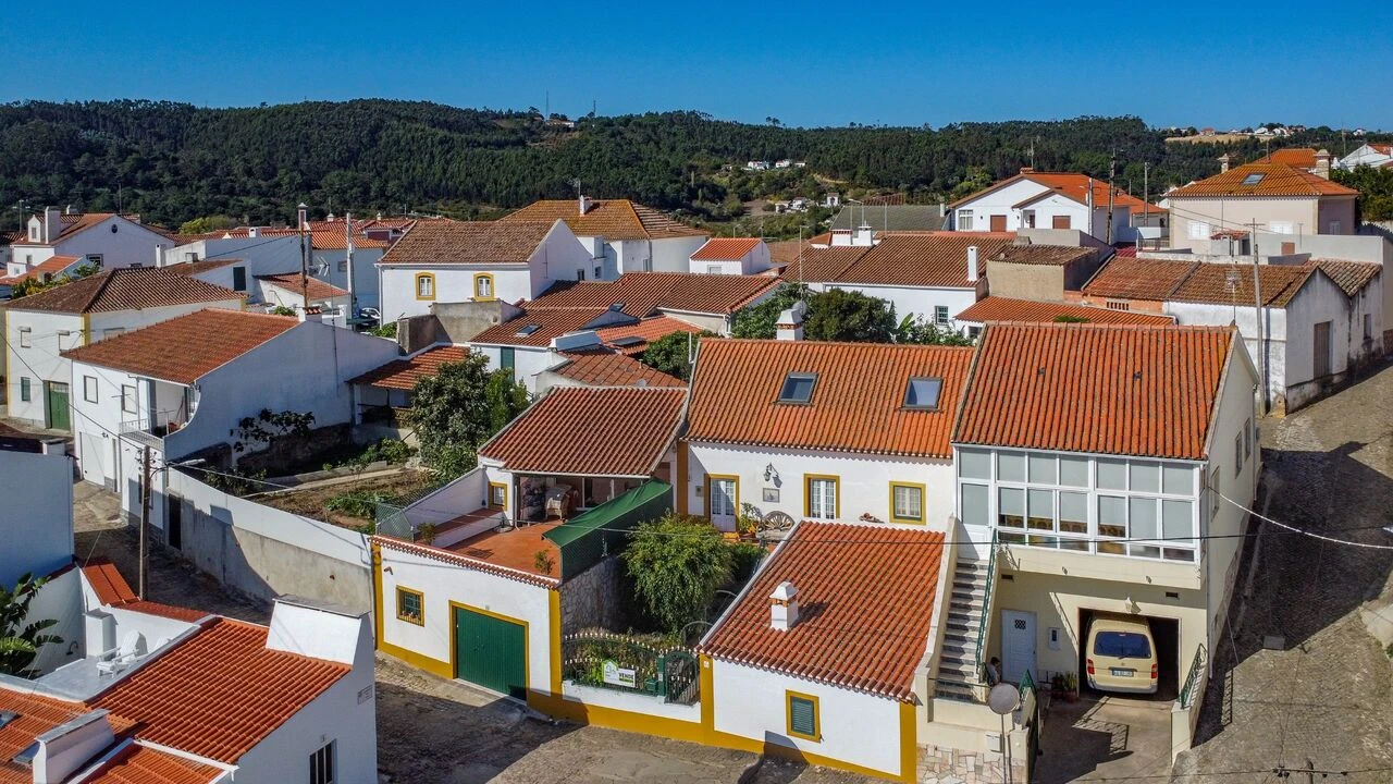 Moradia T3 para Venda em Azueira e Sobral da Abelheira Foto 1