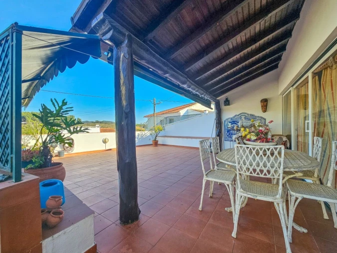 Moradia T3 para Venda em Azueira e Sobral da Abelheira Foto 4