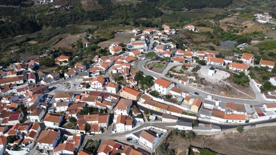 Moradia T3 para Venda em Azueira e Sobral da Abelheira Foto 37