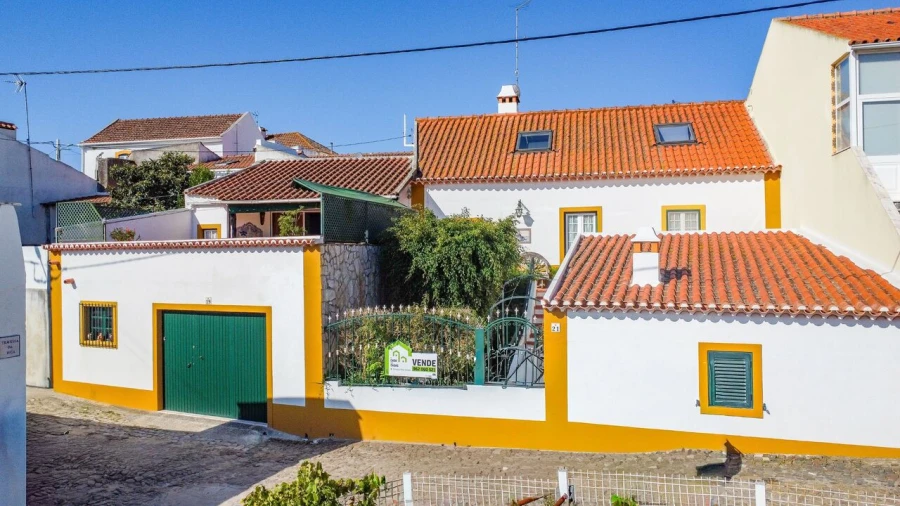 Moradia T3 para Venda em Azueira e Sobral da Abelheira Foto 2