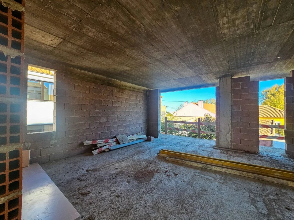 Moradia T5 para Venda em Venda do Pinheiro e Santo Estêvão das Galés Foto 14