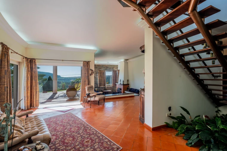 Moradia T4 para Venda em Malveira e São Miguel de Alcainça Foto 4