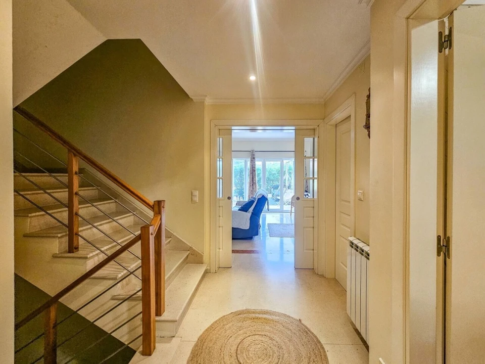 Moradia T4 para Venda em Venda do Pinheiro e Santo Estêvão das Galés Foto 4