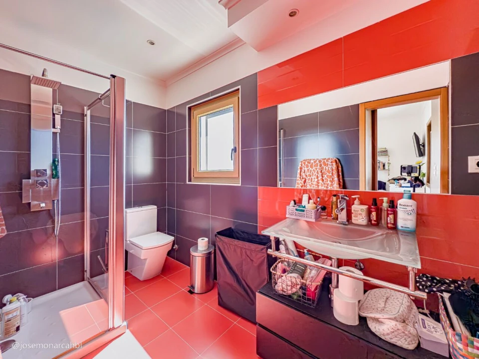 Moradia T4 para Venda em São João das Lampas e Terrugem Foto 22