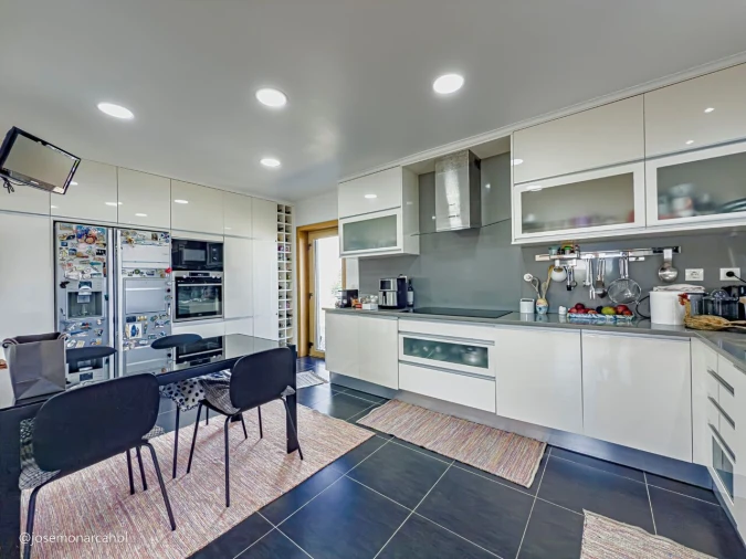 Moradia T4 para Venda em São João das Lampas e Terrugem Foto 11