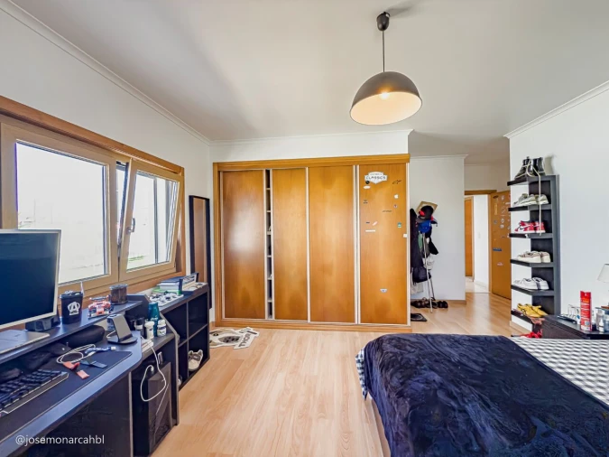 Moradia T4 para Venda em São João das Lampas e Terrugem Foto 17