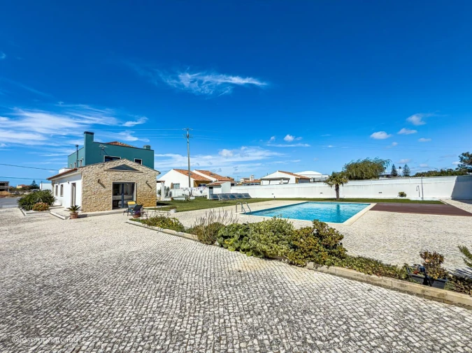 Moradia T4 para Venda em São João das Lampas e Terrugem Foto 36