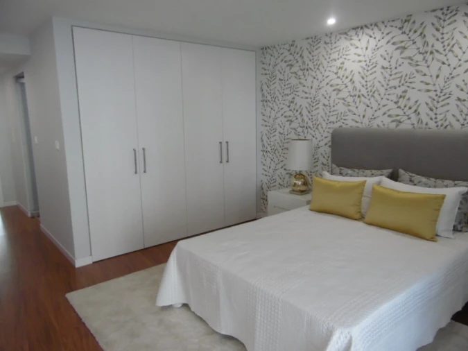 Apartamento T3 para Venda em Carcavelos e Parede Foto 12