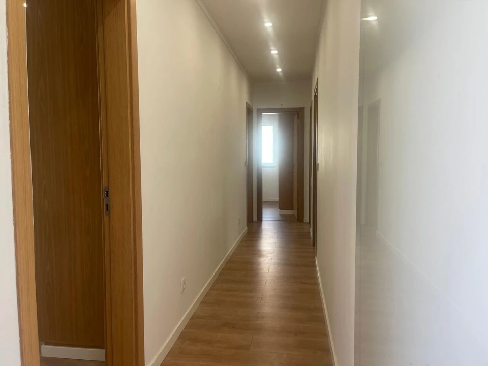 Moradia T4 para Venda em Almada, Cova da Piedade, Pragal e Cacilhas Foto 6