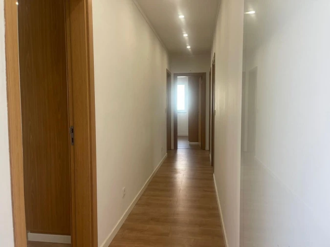 Moradia T4 para Venda em Almada, Cova da Piedade, Pragal e Cacilhas Foto 6