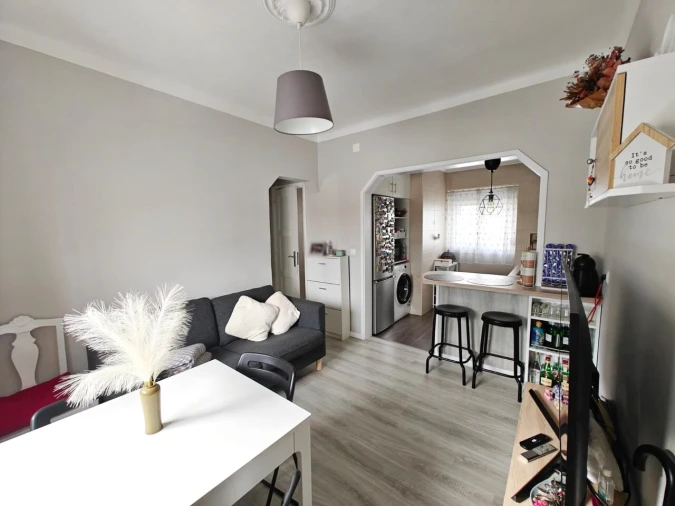 Apartamento T2 para Venda em Pontinha e Famões Foto 3