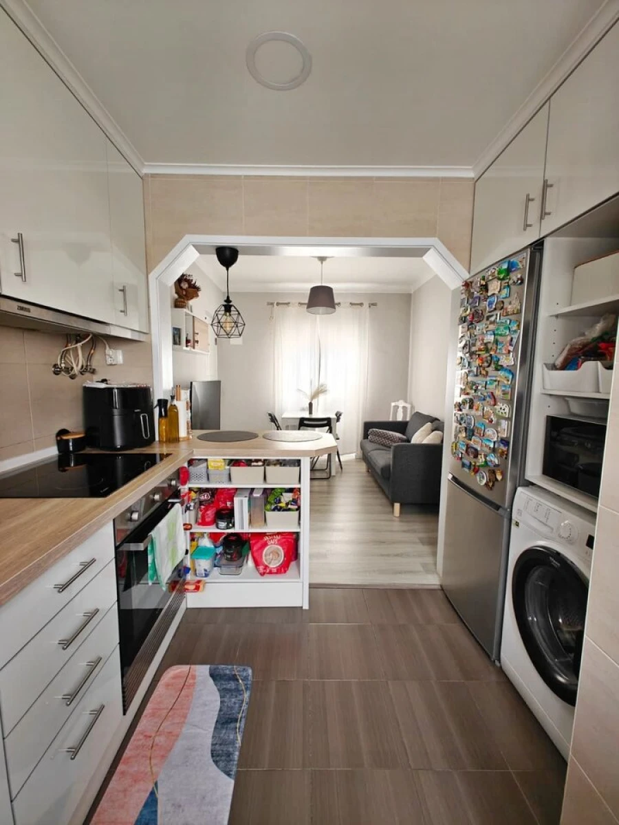Apartamento T2 para Venda em Pontinha e Famões Foto 5