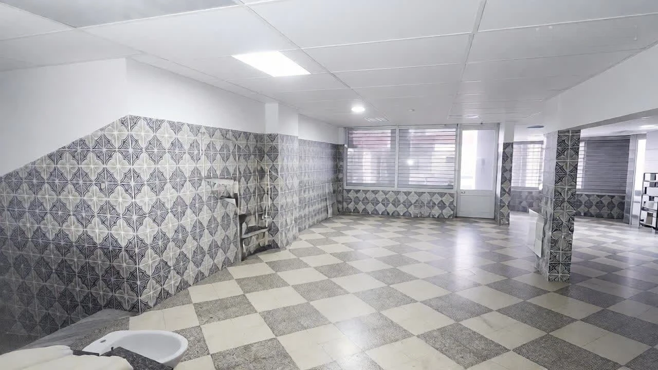 Loja para Arrendamento em Pontinha e Famões Foto 2