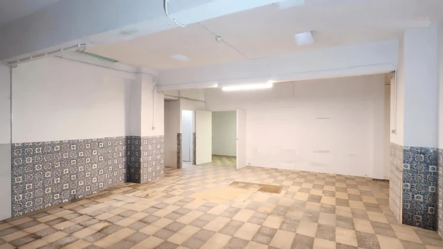 Loja para Arrendamento em Pontinha e Famões Foto 7