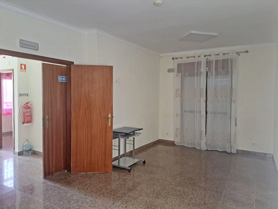 Moradia T7 para Venda em Ramada e Caneças Foto 5