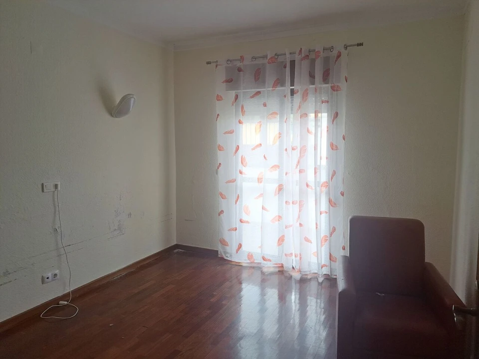 Moradia T7 para Venda em Ramada e Caneças Foto 13