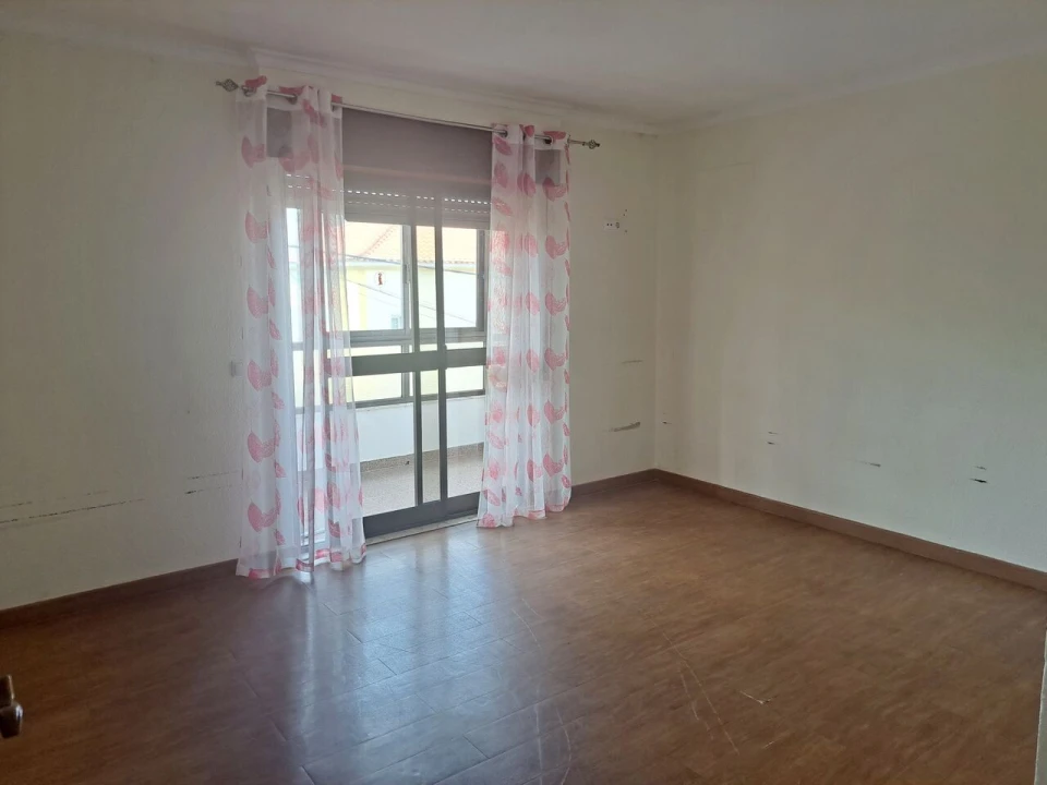 Moradia T7 para Venda em Ramada e Caneças Foto 19