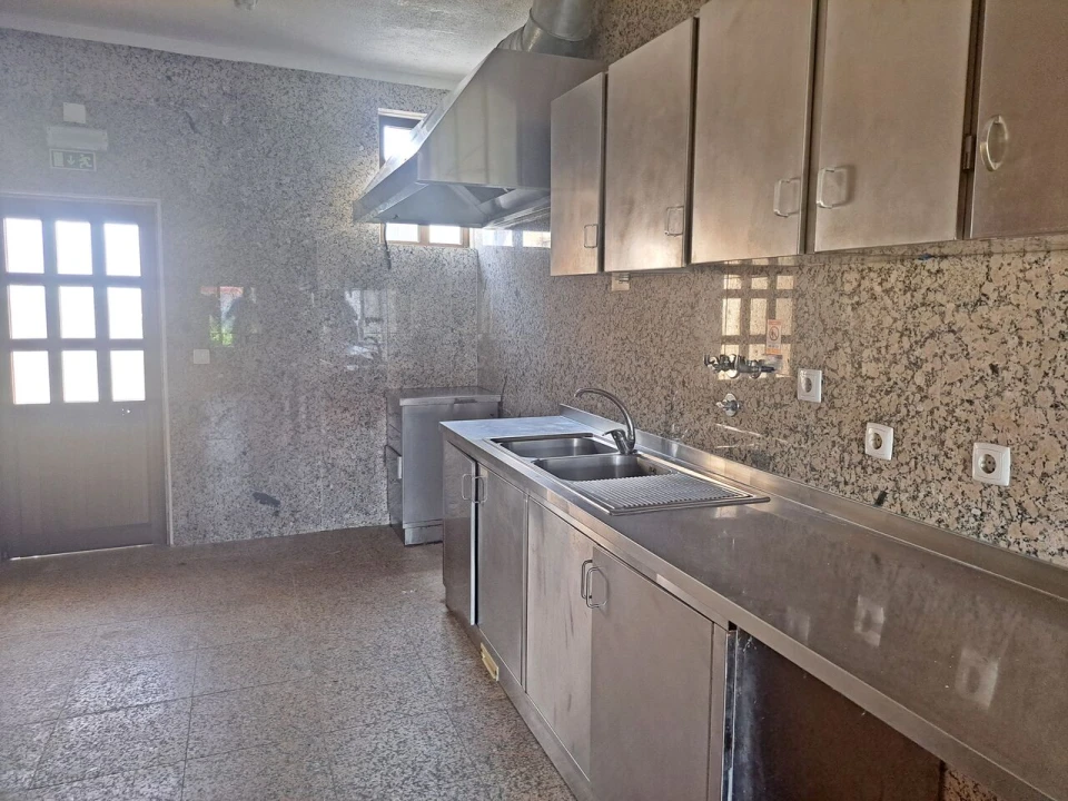 Moradia T7 para Venda em Ramada e Caneças Foto 21