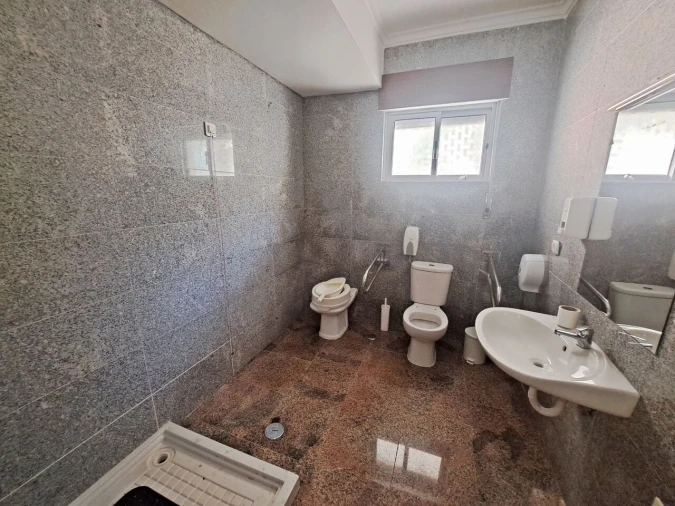 Moradia T7 para Venda em Ramada e Caneças Foto 6