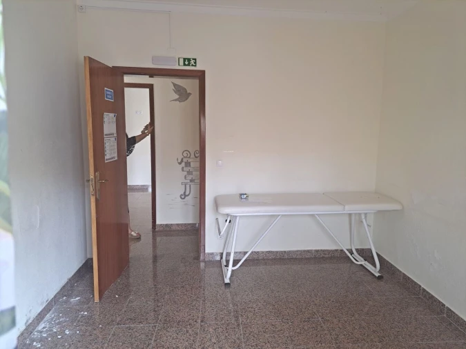 Moradia T7 para Venda em Ramada e Caneças Foto 8