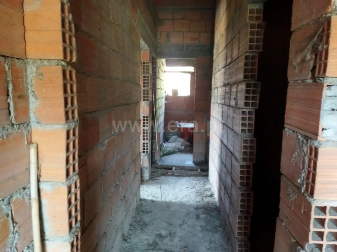 Moradia T2 para Venda em Campelo e Ovil Foto 6