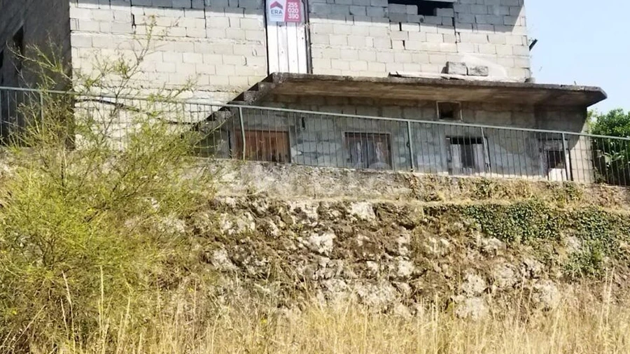 Moradia T2 para Venda em Campelo e Ovil