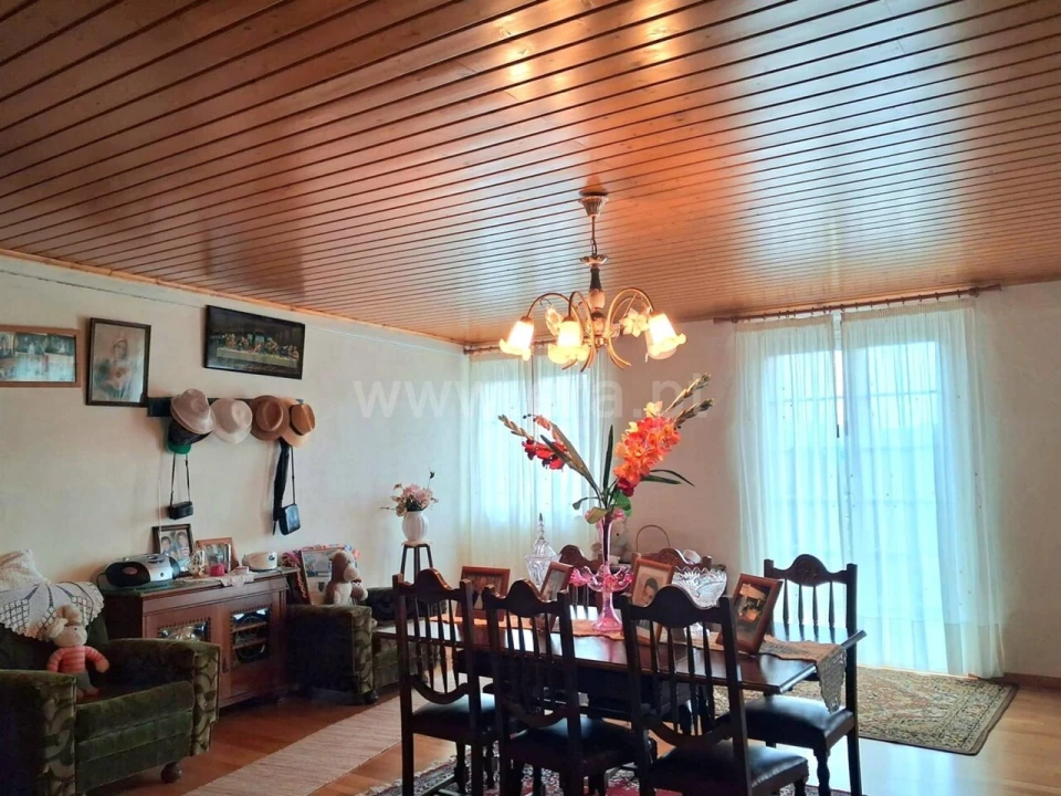 Moradia T4 para Venda em Teixeira e Teixeiró Foto 16