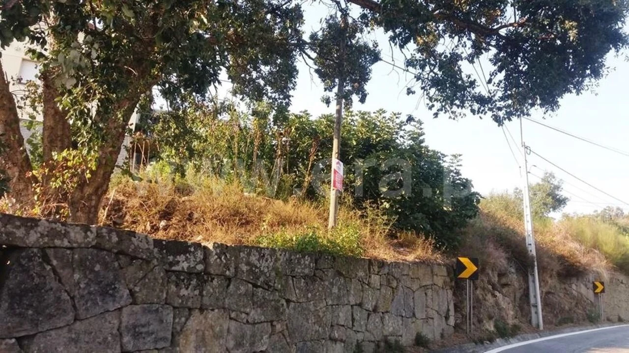 Terreno para Venda em Ancede e Ribadouro Foto 2
