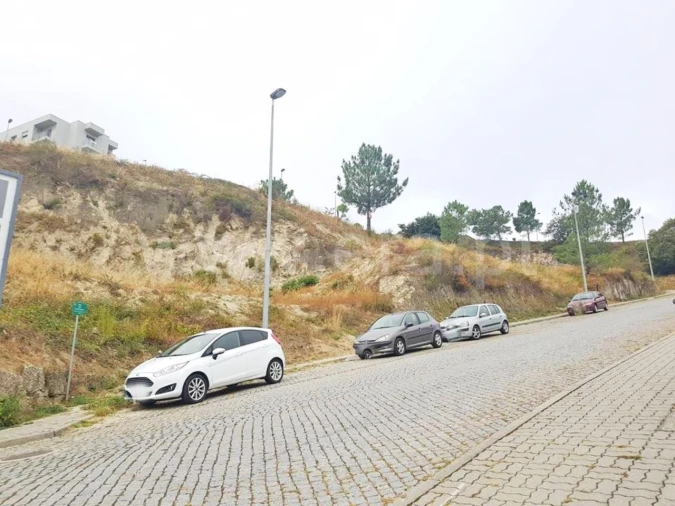 Terreno para Venda em Campelo e Ovil Foto 3