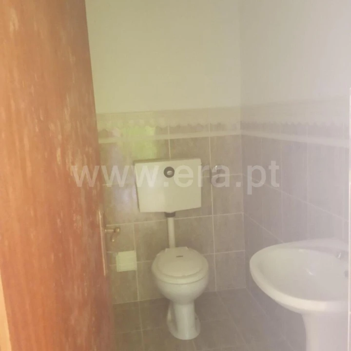 Armazém para Arrendamento em Ancede e Ribadouro Foto 4