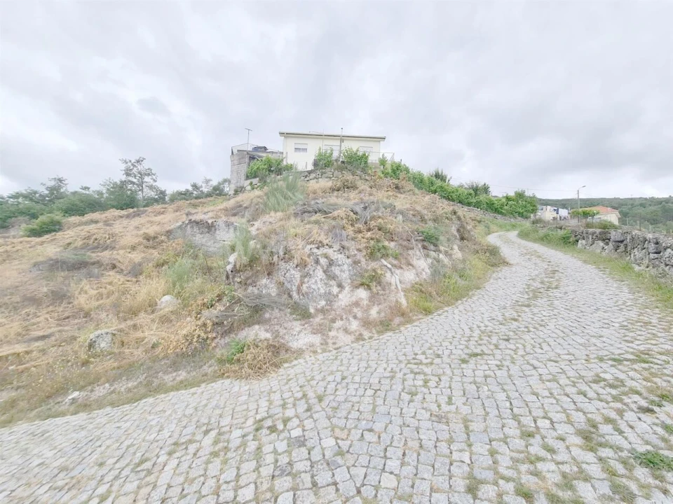 Terreno para Venda em Campelo e Ovil Foto 5