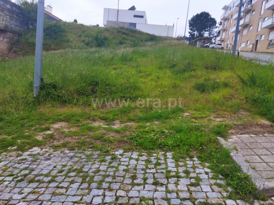 Terreno para Venda em Campelo e Ovil Foto 2