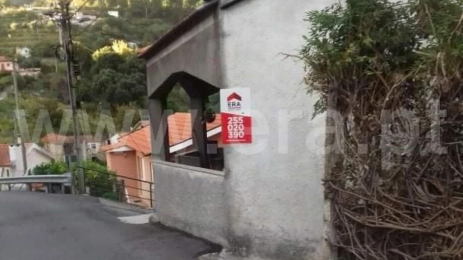 Moradia T2 para Venda em Santa Cruz do Douro e São Tomé de Covelas