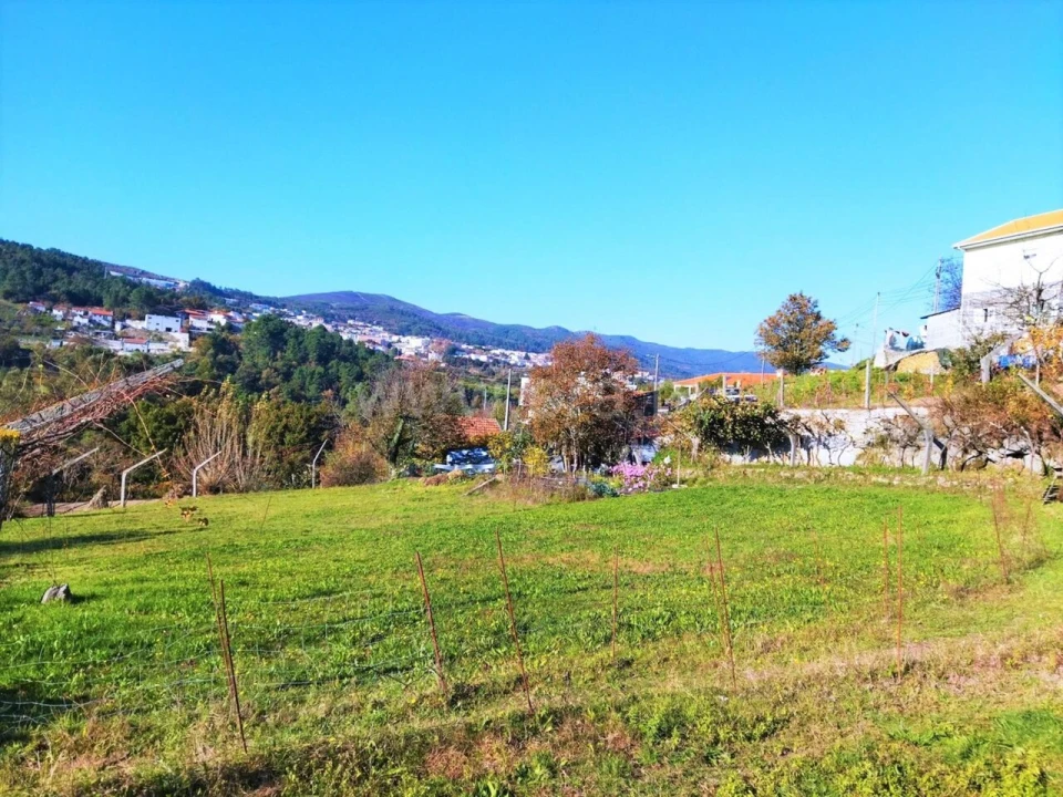 Terreno para Venda em Campelo e Ovil Foto 5