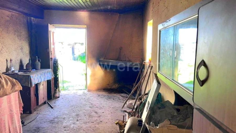 Moradia T0 para Venda em Teixeira e Teixeiró Foto 7