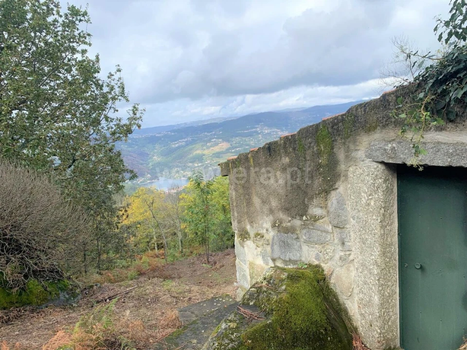 Terreno para Venda em Anreade e São Romão de Aregos Foto 10