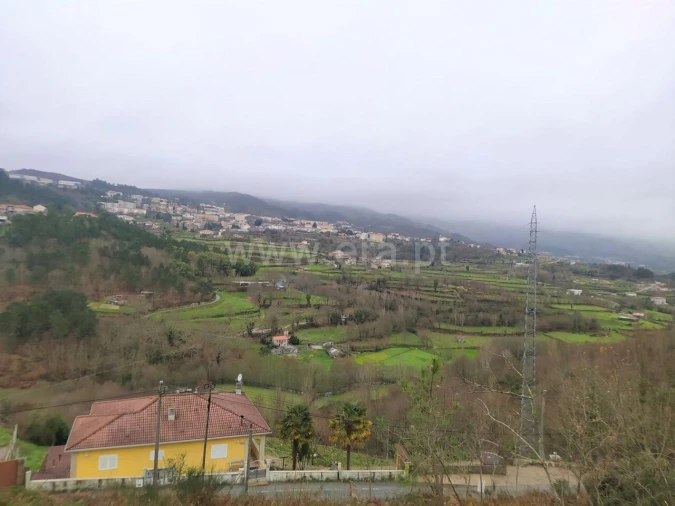 Terreno para Venda em Campelo e Ovil Foto 2