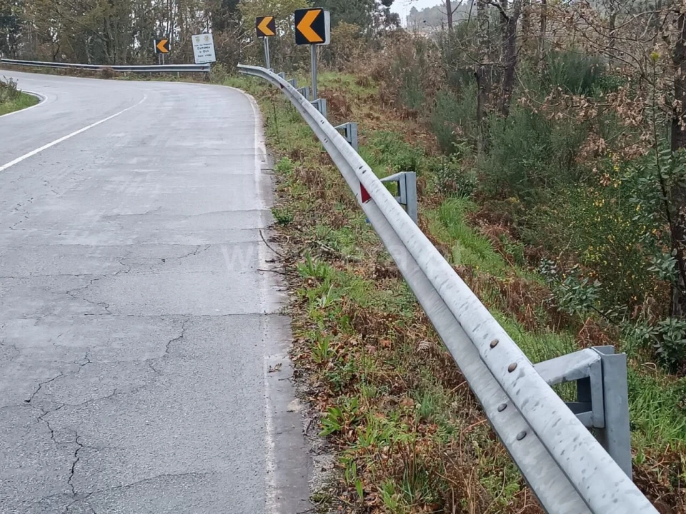 Terreno para Venda em Campelo e Ovil Foto 1
