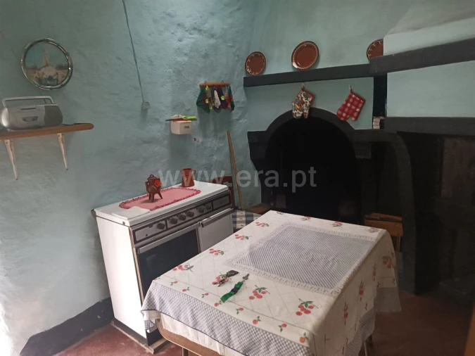 Moradia T0 para Venda em Freigil e Miomães Foto 13