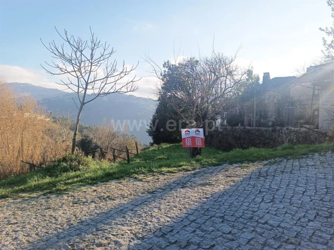 Terreno para Venda em Ancede e Ribadouro Foto 3