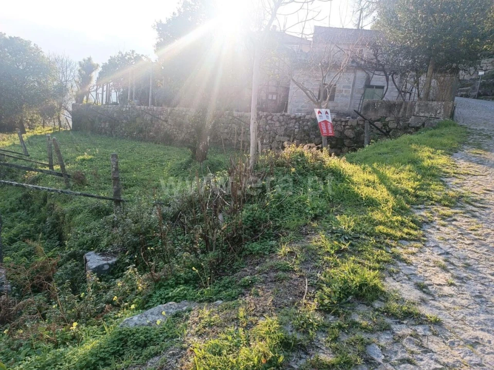 Terreno para Venda em Ancede e Ribadouro Foto 1