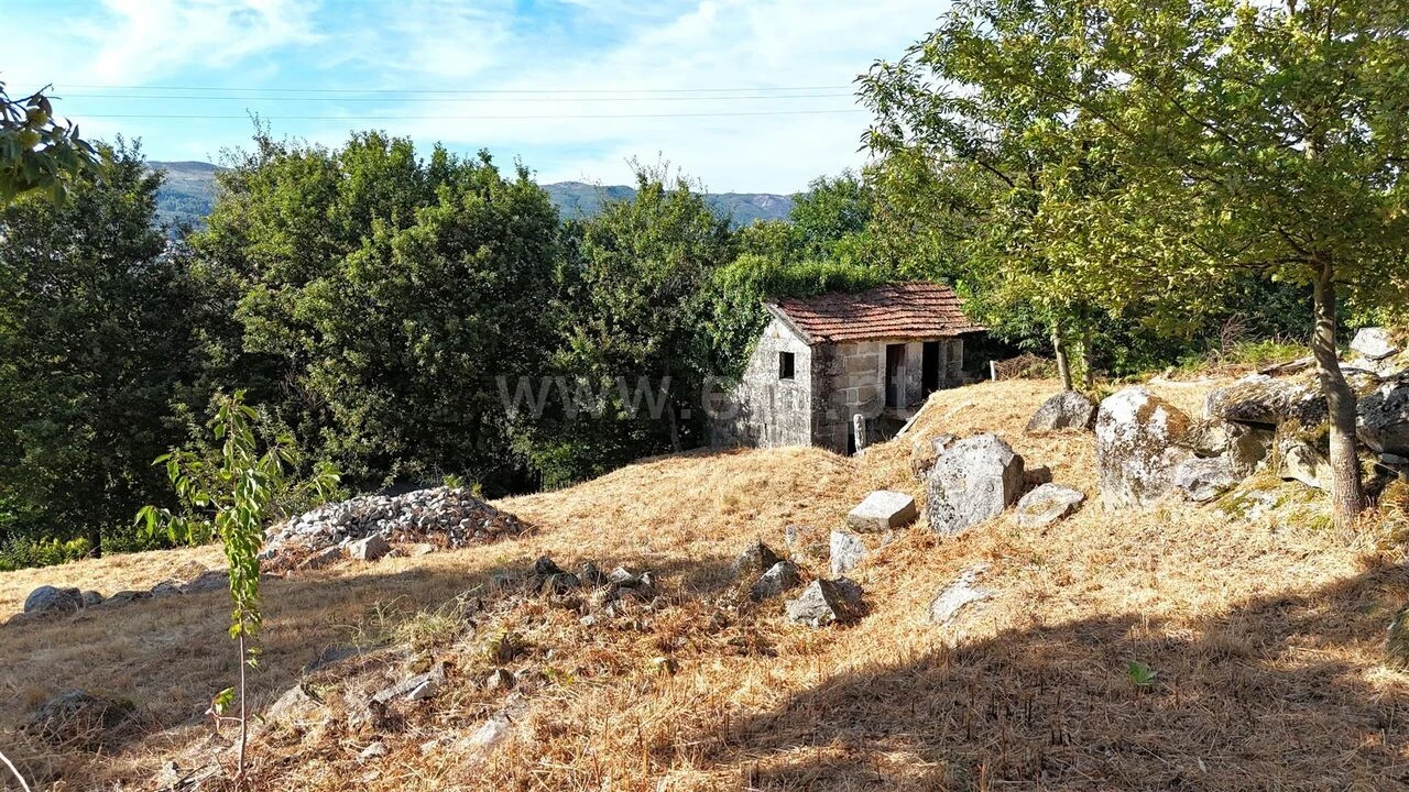 Terreno para Venda em Campelo e Ovil Foto 13