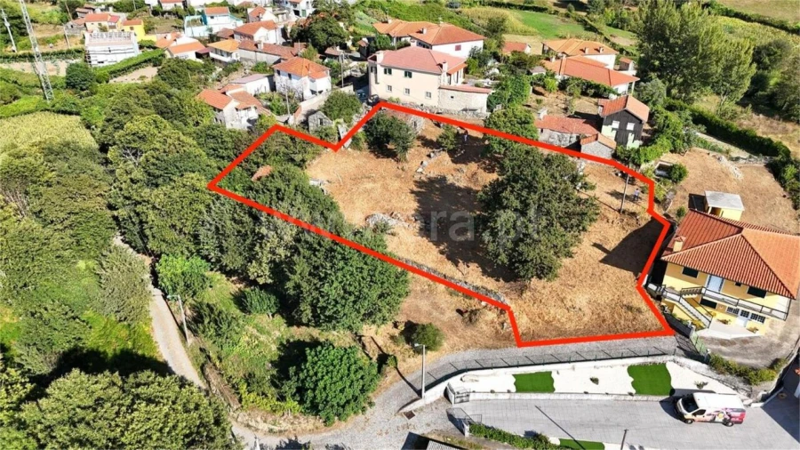 Terreno para Venda em Campelo e Ovil Foto 3