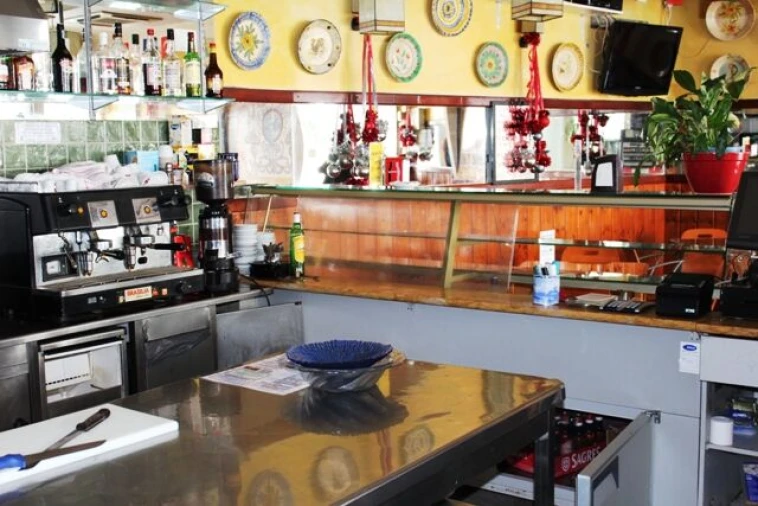 Loja para Venda em Albufeira e Olhos de Água Foto 12