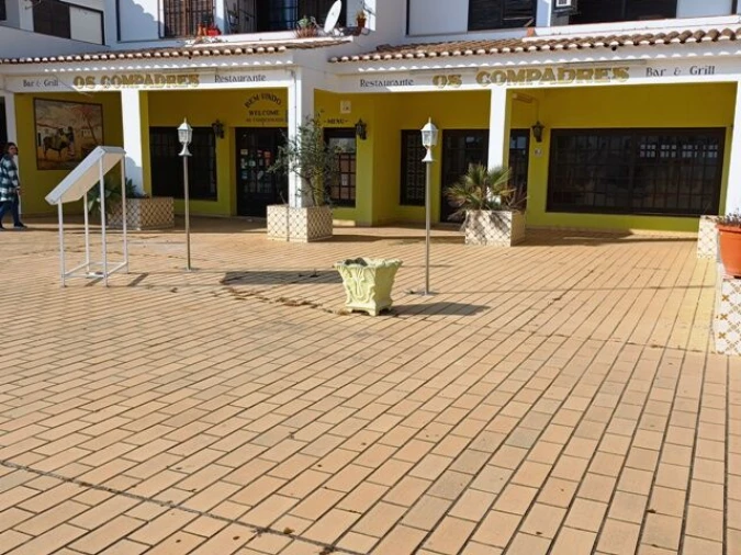 Loja para Venda em Albufeira e Olhos de Água Foto 11