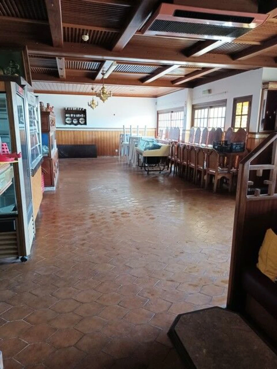 Loja para Venda em Albufeira e Olhos de Água Foto 7