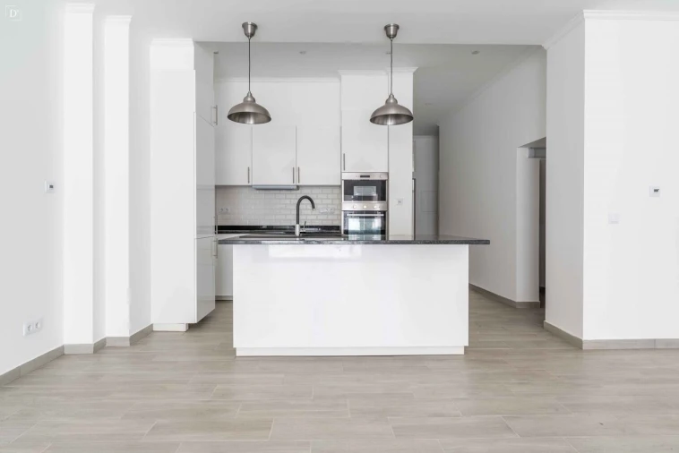 Apartamento T2 para Venda em Loule (São Clemente) Foto 5