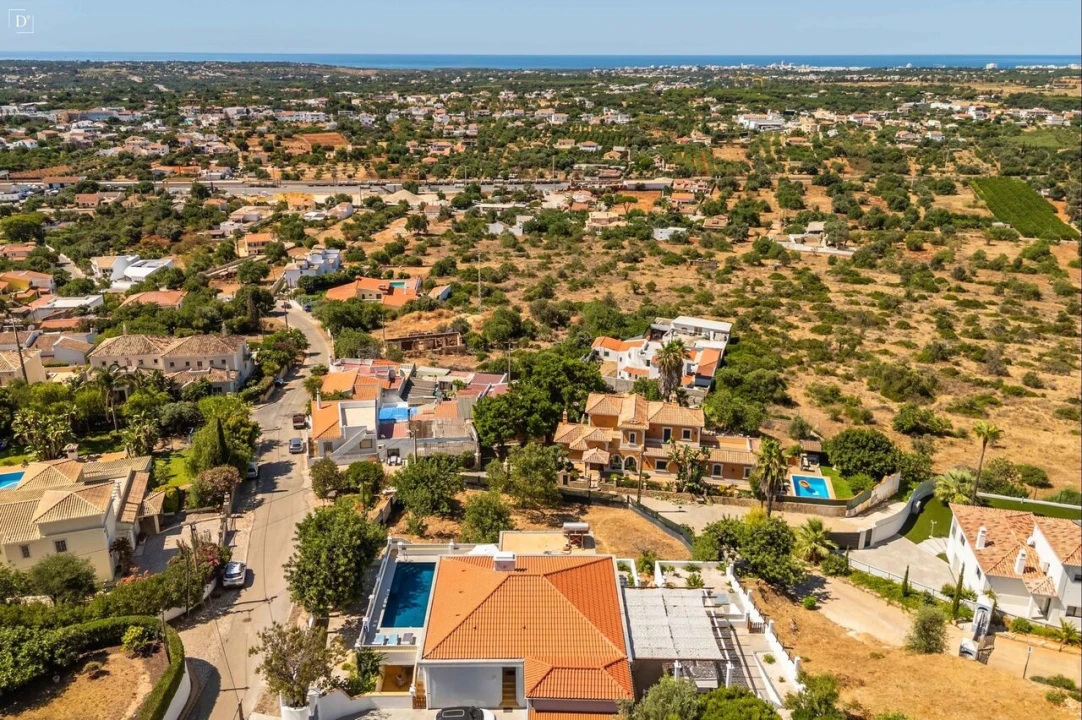 Moradia T4 para Venda em Loule (São Clemente) Foto 43