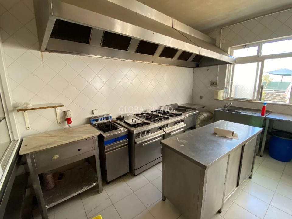 Loja para Venda em Alvor Foto 4